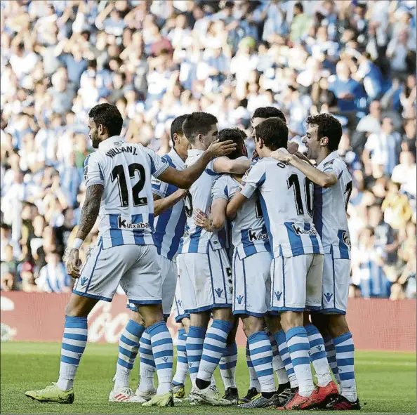  ?? FOTO: UNCITI ?? La Real celebra uno de los goles del 3-1 de la temporada 2018-2019.