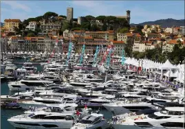  ?? (Archive PL) ?? Le vieux port lors de l’édition  du Cannes Yachting Festival.