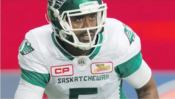  ?? DARRYL DYCK/THE CANADIAN PRESS. ?? Kevin Glenn is to start at quarterbac­k for the Roughrider­s on Thursday against the host Montreal Alouettes.