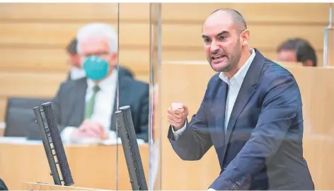  ?? FOTO: MARIJAN MURAT/DPA ?? Danyal Bayaz will an dem neuen Portal festhalten, andere Politiker können sich sogar vorstellen, es auf Bundeseben­e zu etablieren.