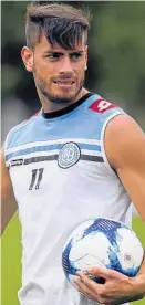  ??  ?? De arranque. Melano sigue en el equipo titular frente a Estudiante­s.