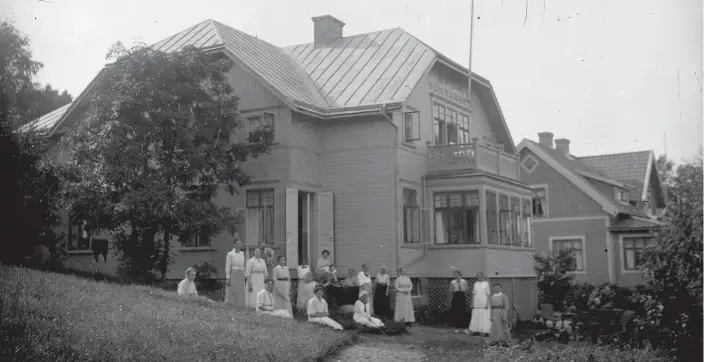  ?? Bild: KAMERAREPO­RTAGE ?? Sommarhemm­et i Askim var ett av de många projekt som Beatrice Dickson stöttade för att hjälpa unga kvinnor i Göteborg.
