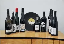  ??  ?? WeinEntdec­ker bei Wein und Vinyl im 225 LITER