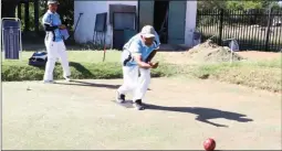  ?? PIC: MORERI SEJAKGOMO ?? Ready to roll: Modutlwa and Kebapetse will make their debut at the World Bowls