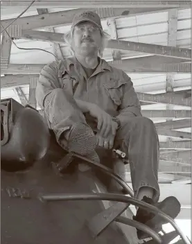  ?? Tamara Wolk ?? George Adler, a former tank commander, volunteere­d to restore the M47 Patton tank at the 6th Cavalry Museum in Fort Oglethorpe.