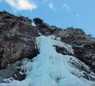  ??  ?? Il luogo della tragedia La cascata di ghiaccio «Carpe diem»