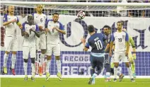  ?? MARK RALSTON/GETTY IMAGES ?? Argentina’s Lionel Messi scores on a free kick Tuesday against the U.S. during their Copa America Centenario semifinal match in Houston.