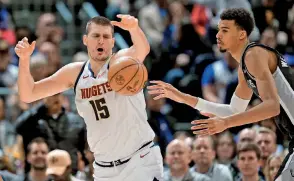  ?? ?? FUERTES. Los Denver Nuggets son los acutales campeones del mejor basquetbol del mundo y ya están muy apuntados esperando a su rival.