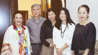  ??  ?? (From left) Consul Mellie Ablaza, US Ambassador Sung Kim with daughters Erica and Erin and wife Jae Eun Chung.
