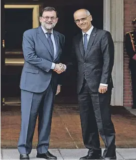  ?? EFE ?? El presidente del Gobierno español, Mariano Rajoy, y el jefe de Gobierno de Andorra, Antoni Martí.