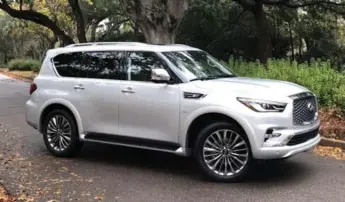  ?? NORRIS MCDONALD PHOTOS/TORONTO STAR ?? Canadian Infiniti dealers expect to receive the QX80 by late January or early February.
