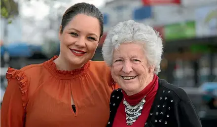  ?? REXINE HAWES ?? Louisa (Lulu) Wilcox, a celebrity fashion stylist, attributes her career success to her Matamata College sewing teacher Shirley Frew.