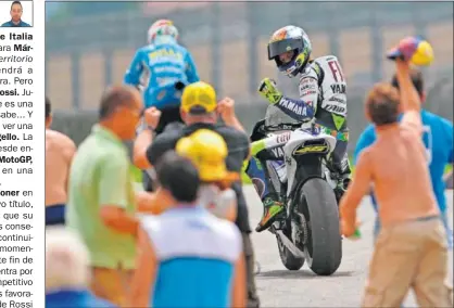  ??  ?? DEMASIADO. Ya han pasado diez años de la última victoria de Rossi en Mugello, su carrera de casa.