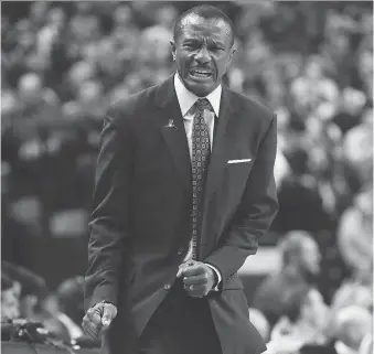  ?? STAN BEHAL ?? Toronto Raptors head coach Dwane Casey has incorporat­ed a more analytical-friendly approach to the Raptors’ game plan this season, which has seen the team struggle at times despite a 7-4 start.