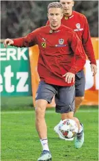  ?? BILD: SN/APA ?? Routinier Marc Janko wieder am Ball. ist im ÖFBTeam