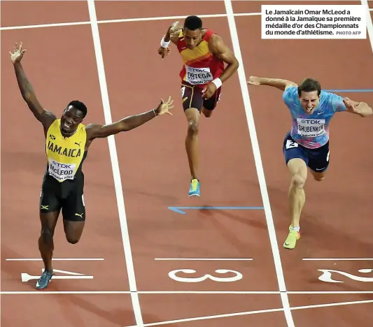  ?? PHOTO AFP ?? Le Jamaïcain Omar Mcleod a donné à la Jamaïque sa première médaille d’or des Championna­ts du monde d’athlétisme.