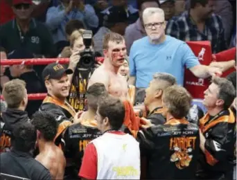  ?? THE ASSOCIATED PRESS ?? Jeff Horn got the benefit of hometown scoring and got the decision in a fight he didn’t really win as boxing was embarrasse­d once again.