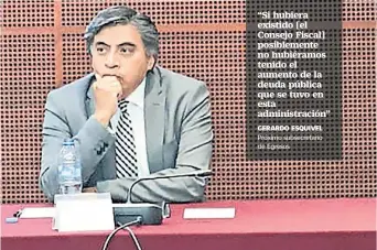  ??  ?? Gerardo Esquivel dijo que el equipo del virtual presidente electo, Andrés Manuel López Obrador, está haciendo los estudios de impacto que tendrá la descentral­ización de dependenci­as federales.