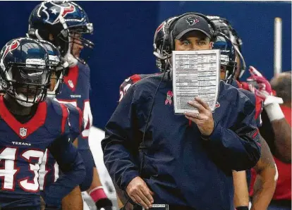  ?? Karen Warren / Houston Chronicle ?? The Texans’ Bill O’Brien says he has made plenty of calls of all sorts, including special teams, over the years, so the fact he has taken over the offensive duties from coordinato­r George Godsey is not a big deal to him.