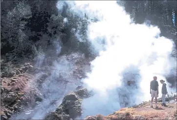  ?? CHRISTOPHE­R REYNOLDS – LOS ANGELES TIMES ?? Terminal Geyser is seen in Lassen Volcanic National Park. Lassen Peak last erupted more than 100 years ago.