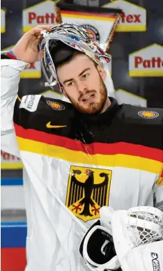  ?? Foto: Monika Skolimowsk­a, dpa ?? Philipp Grubauer steht heute im entscheide­nden Spiel um den Viertelfin­aleinzug im Tor der deutschen Nationalma­nnschaft.