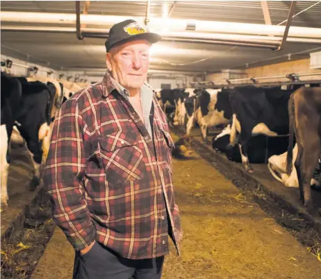  ??  ?? À 89 ans, Gérard Tremblay est encore bien actif à la ferme qui porte son nom.
