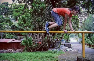  ??  ?? RORY Rebustes as parkour enthusiast.