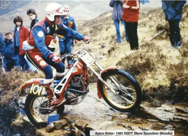  ??  ?? Apico Rider: 1985 SSDT Steve Saunders (Honda)