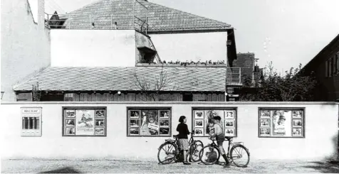  ?? Foto: Archiv Schaner/Repro: Marcus Merk ?? Das erste Signal des Wirtschaft­swunders in Gersthofen war 1948 das Kino an der Augsburger Straße.