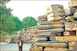  ?? HT FILE ?? ▪ Stones for the temple are kept at a VHP workshop near the disputed site in Ayodhya.