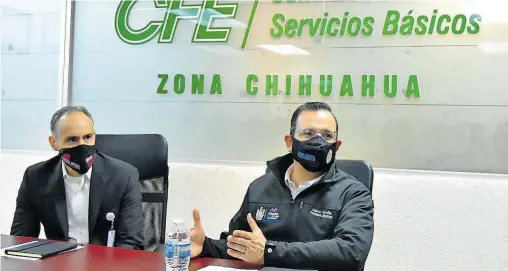  ?? ORACIO CHÁVEZ ?? Aldo René Armendáriz Cortez, superinten­dente de CFE, y el presidente municipal Marco Bonilla