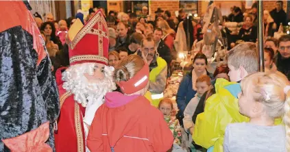  ?? FOTOS (2): GEMEINDE KRA- ?? Natürlich wird der Nikolaus der Gemeinde einen Besuch abstatten und die Kinder bescheren. Der Erhrengast hat sich für Sonntag, 16 Uhr angesagt.