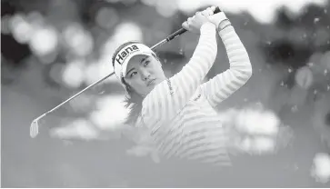  ?? EZRA SHAW/GETTY IMAGES ?? So Yeon Ryu leads the Swinging Skirts field after she fired a 63 during the first round at Lake Merced Golf Club.