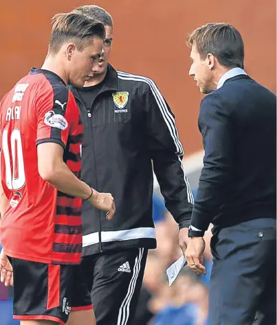  ?? Pictures: SNS Group. ?? Top: Neil McCann with Scott Allan after the midfielder was substitute­d at Ibrox on Saturday; Murray Davidson, top right, played against Hibs when he was feeling unwell, much to the disappoint­ment of St Johnstone boss Tommy Wright.