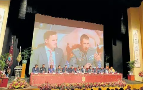  ?? ?? Imagen de la asamblea general de hermandade­s del Rocío celebrada ayer en Almonte // ABC