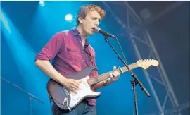  ?? Jordi Vidal Redferns ?? “I DON’T LIKE TO be overly confession­al with songs,” artist Steve Gunn says.