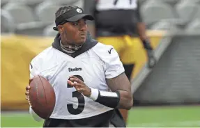  ?? CHARLES LECLAIRE/USA TODAY SPORTS ?? Quarterbac­k Dwayne Haskins is competing to be Ben Roethlisbe­rger’s backup in Pittsburgh.