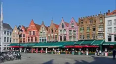  ??  ?? Le Grand marché de Bruges. © Erich Westendarp/ Pixabay