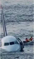  ?? BEBETO MATTHEWS, AP ?? Flight 1549 in the Hudson River in 2009.