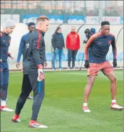  ?? FOTO: FCB ?? Mina, en el rondo con Rakitic, Umtiti y Ter Stegen