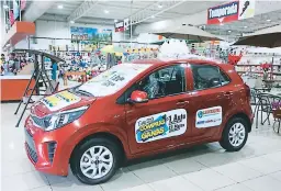  ??  ?? En esta ocasión La Mundial sorteó un Kia Picanto, con el objetivo de premiar la preferenci­a de sus clientes.