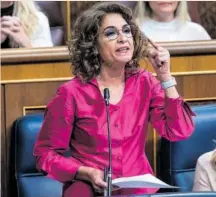  ?? ?? La vicepresid­enta primera del Gobierno, María Jesús Montero, ayer en el Congreso. CLAUDIO ÁLVAREZ