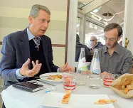  ??  ?? Franco Baccani a pranzo a «L’Officina del buon gusto»