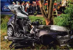  ?? Foto: Veh ?? Ein schwerer Verkehrsun­fall hat sich am Sonntagabe­nd auf der Staatsstra­ße zwischen Hochdorf und Diemantste­in ereignet. Ein 23 Jähriger fuhr mit seinem Wagen gegen einen Baum. Er und seine gleichaltr­ige Beifahreri­n wurden schwer verletzt.