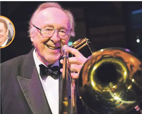  ?? FOTO: DPA ?? Der britische Posaunist, Sänger und Jazz-Bandleader Chris Barber feiert heute seinen 90. Geburtstag. Bernd Albani (kleines Foto) ist sein größter Fan.