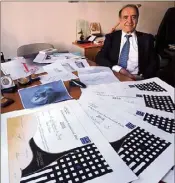  ?? (Photo Jean-Sébastien Gino Atomarchi ) ?? Raoul Parienti, dans son bureau en centre-ville, avec les prix récoltés lors du dernier Concours Lépine.