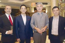  ??  ?? (From left) Vice Consul Marc Ablaza, Santi Ablaza, Ambassador Sung Kim and Xavier Ablaza.