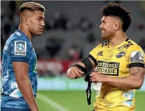  ?? GETTY IMAGES ?? Whether Ardie Savea (right) will start for the Hurricanes this Sunday against the Crusaders having just returned from a lengthy injury layoff is a selection poser for coach Jason Holland.