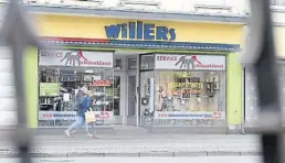  ?? BILD: T. von Reeken ?? Institutio­n an der Nadorster Straße: Willers als Fachhandel für Werkzeuge, Baubeschlä­ge und Eisenwaren