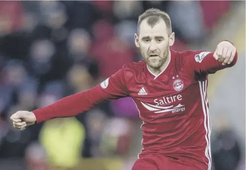  ??  ?? 0 Niall Mcginn believesab­erdeen supporters need a reality check but can help to calm some of the hysteria by beating Accies tonight.
